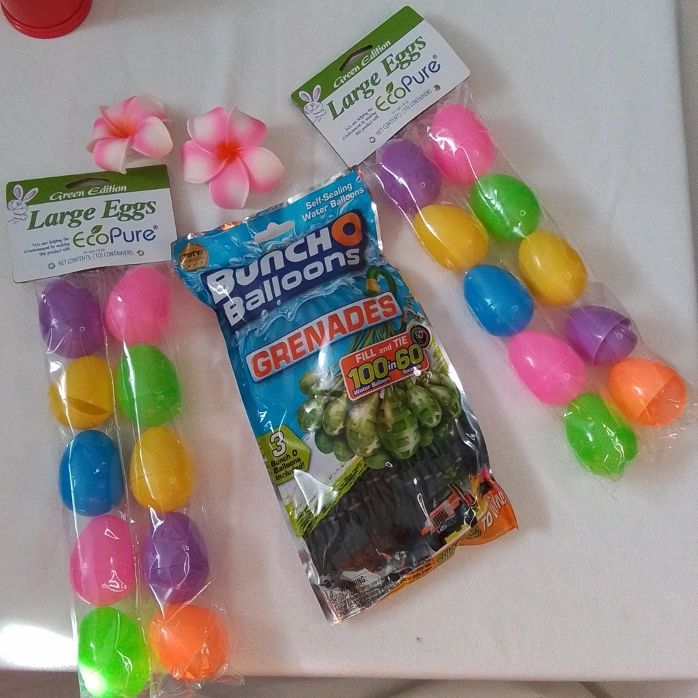 EcoPure plastic eggs and zuru bunch of balloons water balloons set